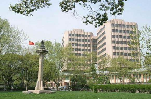 上海名校大学排名前十及录取线,上海的好大学排行榜(附2022年最新排行榜前十名单)