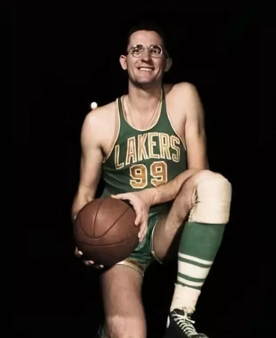 nba现役十大中锋排名(现役nba中锋最厉害的球员)-1 nba现役十大中锋排名,现役nba中锋最厉害的球员(附2022年最新排行榜前十名单)