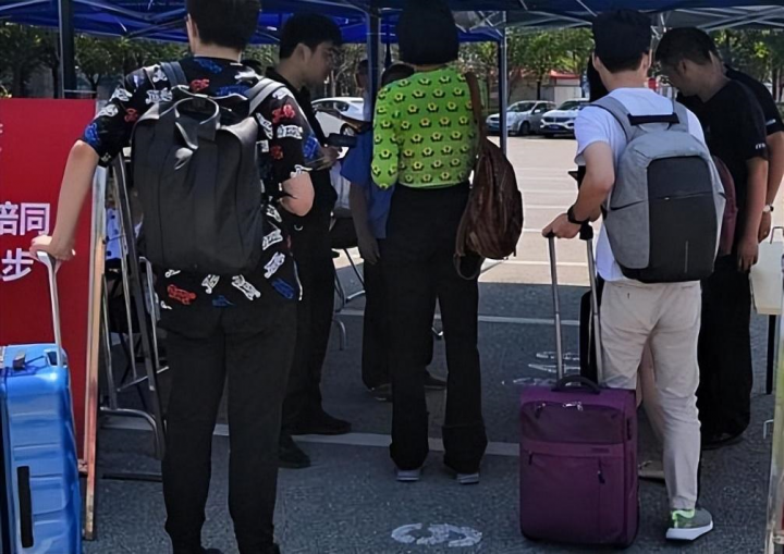 2022年9月河北会延迟开学吗(河北多所高校发布延期开学通知)插图2 2022年9月河北会延迟开学吗,河北多所高校发布延期开学通知(附2022年最新排名前十榜单)