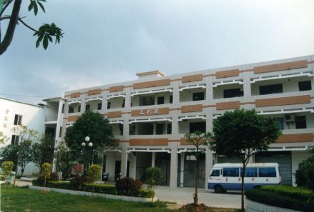 南宁最好的中专排名前十名的学校 2023南宁市重点中专排名榜一览表插图1 南宁最好的中专排名前十名的学校,2023南宁市重点中专排名榜一览表(附2022年最新排行榜前十名单)