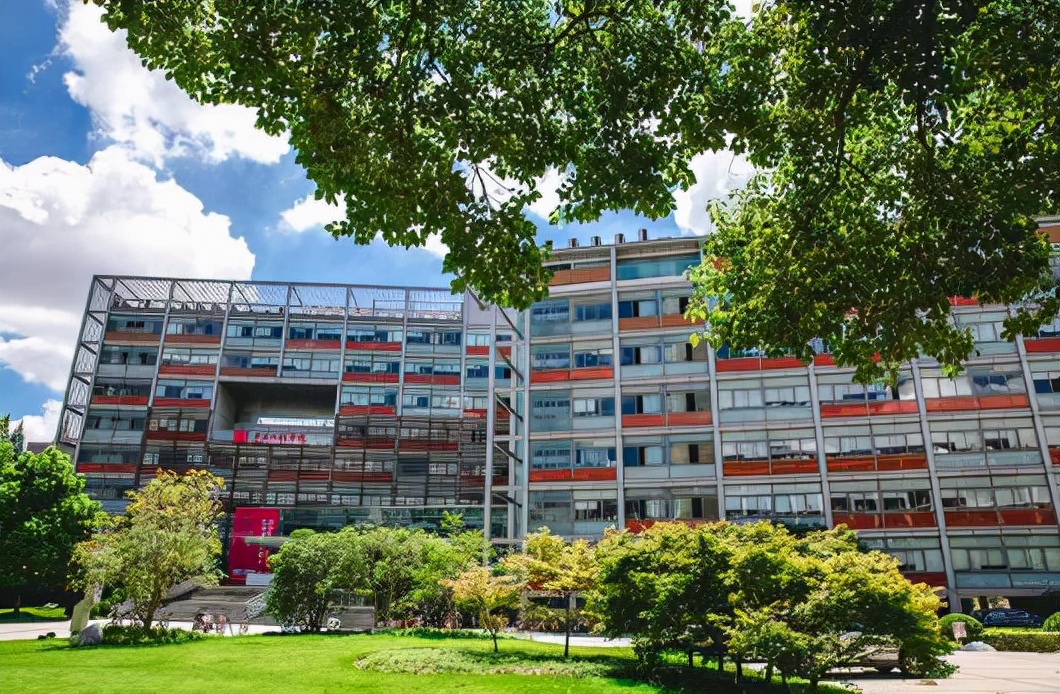 上海名校大学排名前十及录取线,上海的好大学排行榜(附2022年最新排行榜前十名单)