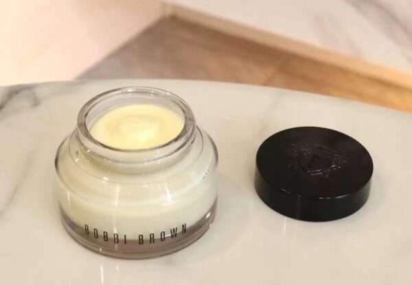 好用的妆前乳排行榜推荐(哪个牌子妆前乳最好用)-1 好用的妆前乳排行榜推荐,哪个牌子妆前乳最好用(附2022年最新排行榜前十名单)