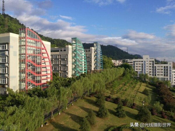重庆邮电大学排名全国第几(重庆邮电大学怎么样?就业前景)-1 重庆邮电大学排名全国第几,重庆邮电大学怎么样?就业前景(附2022年最新排行榜前十名单)