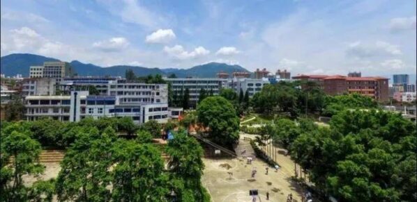 莆田市高中学校排名一览表(莆田市重点高中有哪几所)-1 莆田市高中学校排名一览表,莆田市重点高中有哪几所(附2022年最新排行榜前十名单)