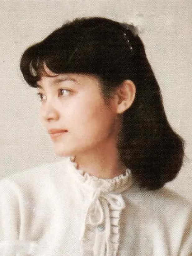潘虹个人资料,老公是谁,60岁无儿无女的潘虹一生的经历(附2022年最新排行榜前十名单)
