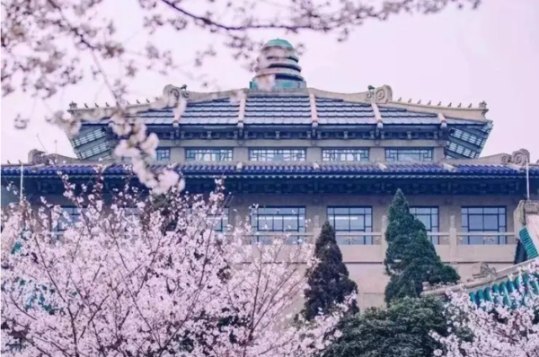 中国十大最美高校排名(上学堪比旅游的学校有哪些)-1 中国十大最美高校排名,上学堪比旅游的学校有哪些(附2022年最新排行榜前十名单)