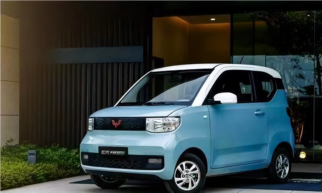 奇瑞小蚂蚁新能源汽车2022款价格,与五菱mini比那个好?(附最新排行榜前十名单)