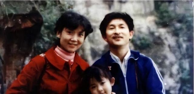 谢娜张杰婚礼香格里拉,张杰与谢娜的爱情经历简短(附2022年最新排行榜前十名单)