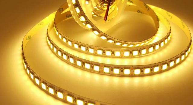 led投影仪哪个品牌好,5000元LED家用投影仪亮度排行(附2022年最新排行榜前十名单)