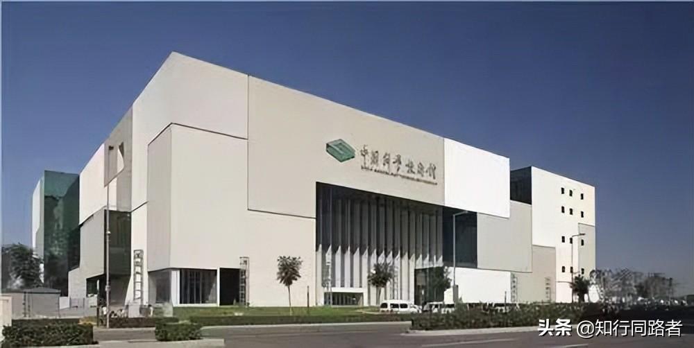 2022082008005628 如何参观清华北大,假期如何能够进入到清华大学或者北京大学里面去参观?(附2022年最新排名前十榜单)