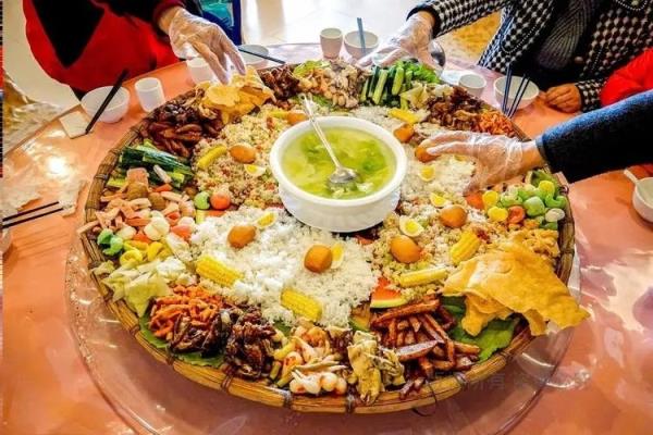 云南小吃排行榜前十名,值得推荐的10大特色美食(附2022年最新排名前十榜单)