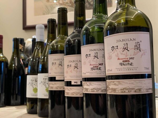 国内红酒排行榜前十名(中国红酒销量排行榜前十名)-1 国内红酒排行榜前十名,中国红酒销量排行榜前十名(附2022年最新排行榜前十名单)