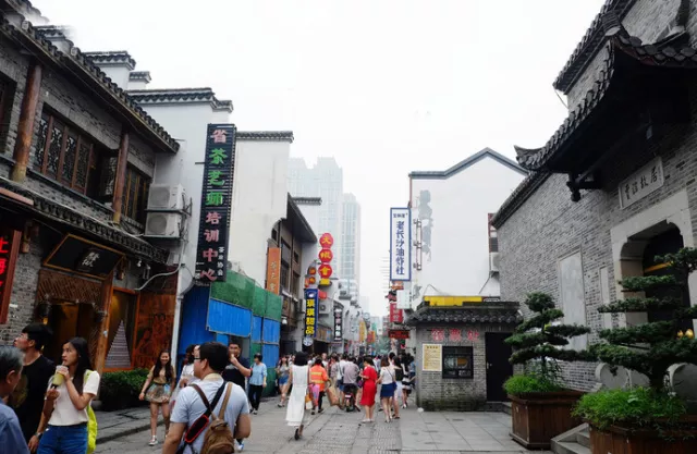 长沙哪里有吃喝玩乐的地方,湖南长沙吃喝玩乐榜(附2022年最新排行榜前十名单)