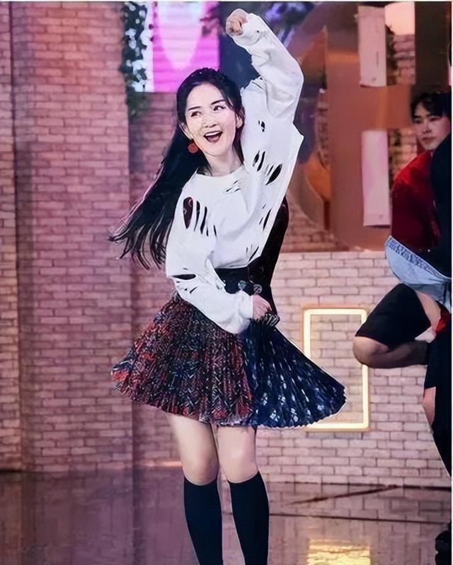 谢娜张杰婚礼香格里拉,张杰与谢娜的爱情经历简短(附2022年最新排行榜前十名单)