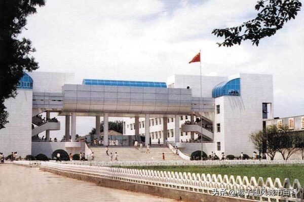 衢州重点高中有哪些学校(衢州市十大高中排名榜)-1 衢州重点高中有哪些学校,衢州市十大高中排名榜(附2022年最新排行榜前十名单)