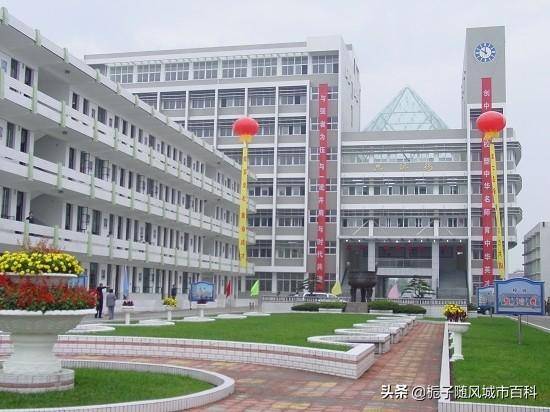 泰州市最好的高中学校排名(泰州市十大中学排行榜)-1 泰州市最好的高中学校排名,泰州市十大中学排行榜(附2022年最新排行榜前十名单)