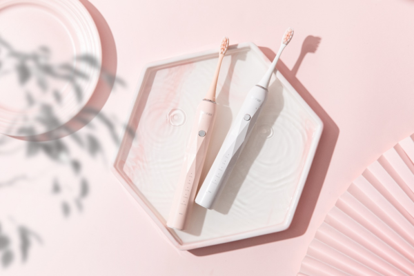女朋友过生日送什么礼物好(送女人礼物前十件排名)-1 女朋友过生日送什么礼物好,送女人礼物前十件排名(附2022年最新排行榜前十名单)
