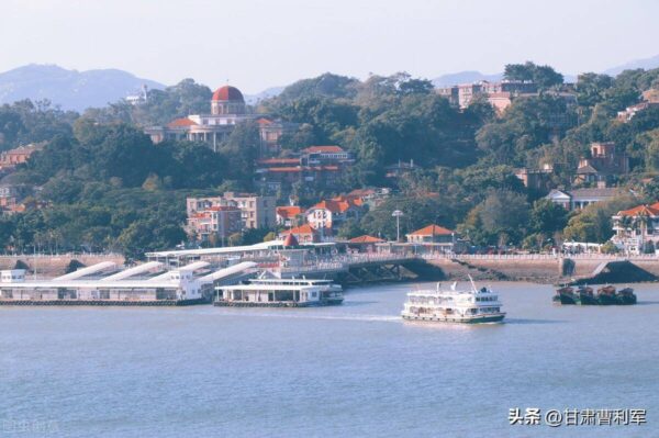 中国10大最美景区排行榜(全球最美10个旅游胜地)-1 中国10大最美景区排行榜,全球最美10个旅游胜地(附2022年最新排行榜前十名单)