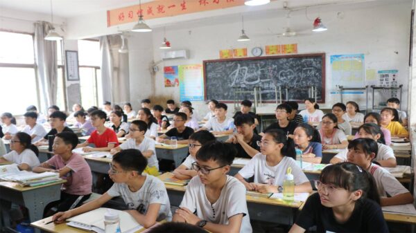 新乡市排名前三的高中学校(新乡高中学校排名)-1 新乡市排名前三的高中学校,新乡高中学校排名(附2022年最新排行榜前十名单)