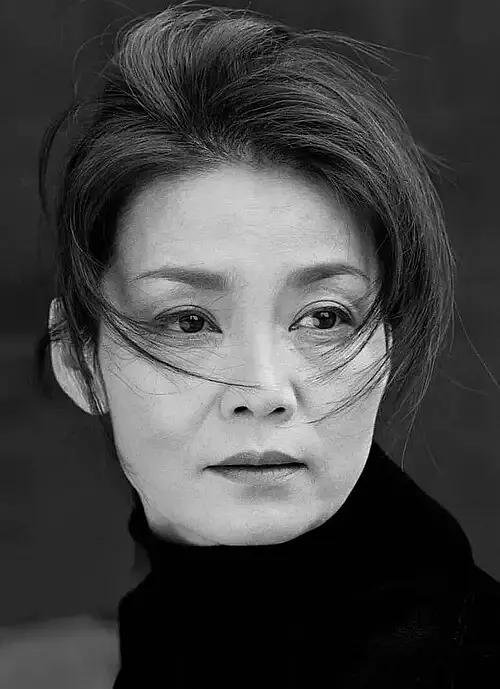 潘虹个人资料,老公是谁,60岁无儿无女的潘虹一生的经历(附2022年最新排行榜前十名单)