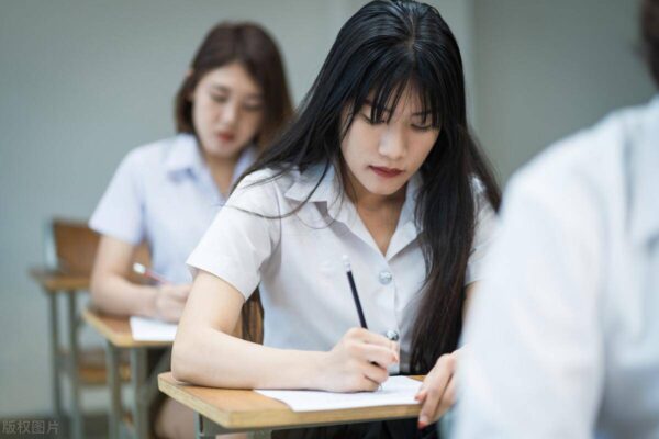 中国重点大学排名一览表(中国排名前三的大学是哪几所)-1 中国重点大学排名一览表,中国排名前三的大学是哪几所(附2022年最新排行榜前十名单)
